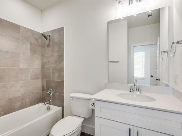 2802  Addison Park Lane , Fort Worth Texas 76110