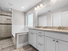 2700  Refugio Avenue , Fort Worth Texas 76164