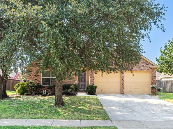 3812  Black Butte Drive , Denton Texas 76210