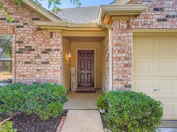 3812  Black Butte Drive , Denton Texas 76210