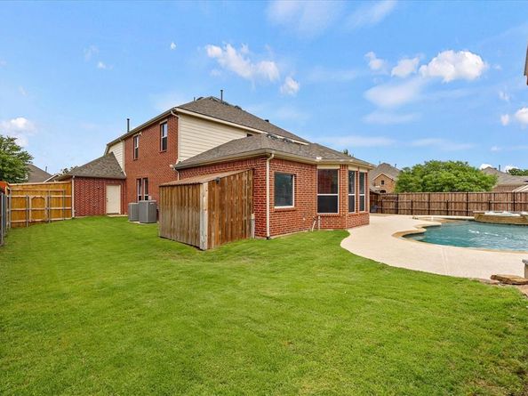 204  Leonard Way , Fate Texas 75087