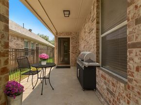324  Kirby Drive , Lantana Texas 76226