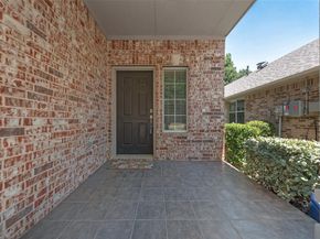 324  Kirby Drive , Lantana Texas 76226