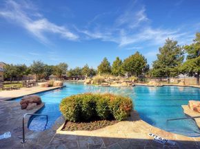 324  Kirby Drive , Lantana Texas 76226