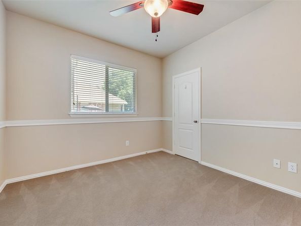 324  Kirby Drive , Lantana Texas 76226