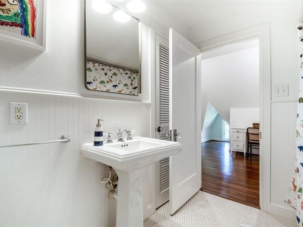 6306  Tremont Street , Dallas Texas 75214