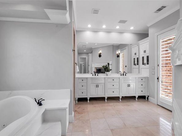 2904  Belclaire Drive , Frisco Texas 75034