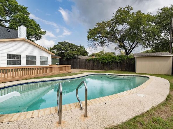 8422  Capriola Lane , Dallas Texas 75228