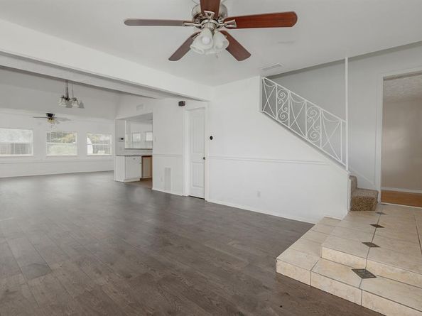 8422  Capriola Lane , Dallas Texas 75228