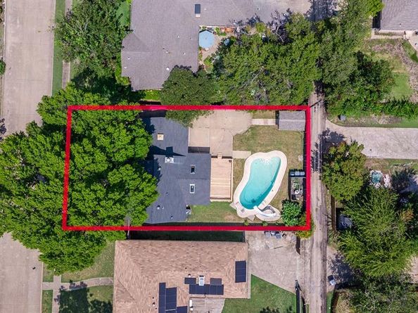 8422  Capriola Lane , Dallas Texas 75228