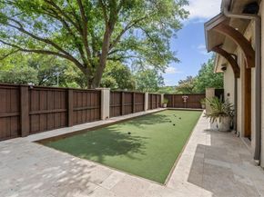 1409  Crowley Road , Arlington Texas 76012