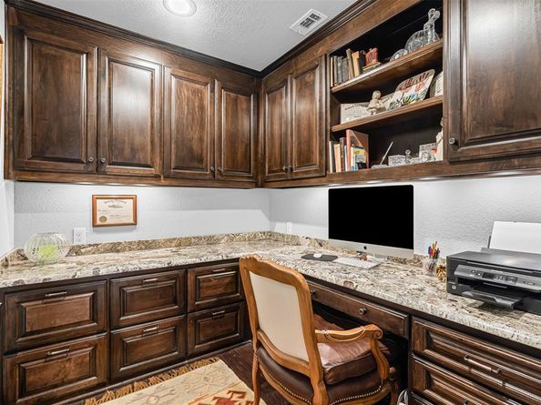 1409  Crowley Road , Arlington Texas 76012