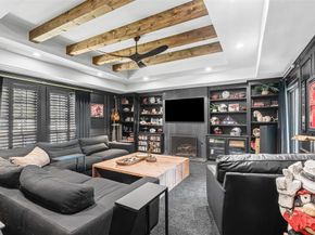 1409  Crowley Road , Arlington Texas 76012