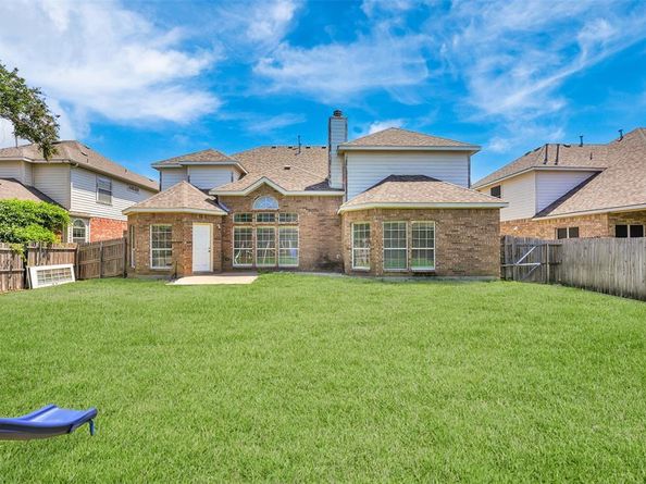 204  Autumnwood Drive , Mansfield Texas 76063