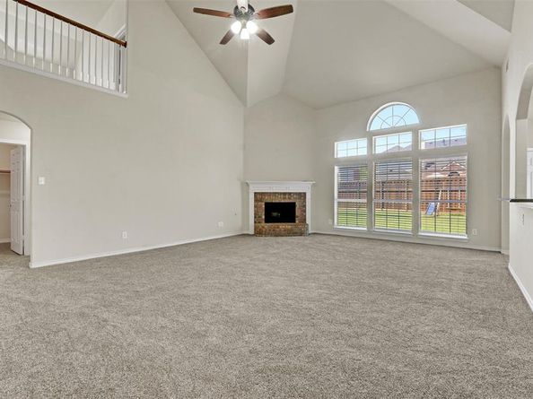 204  Autumnwood Drive , Mansfield Texas 76063