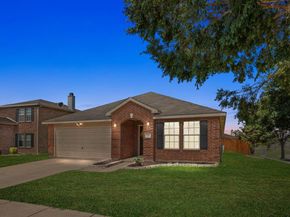 3121  Lipizzan Drive , Denton Texas 76210