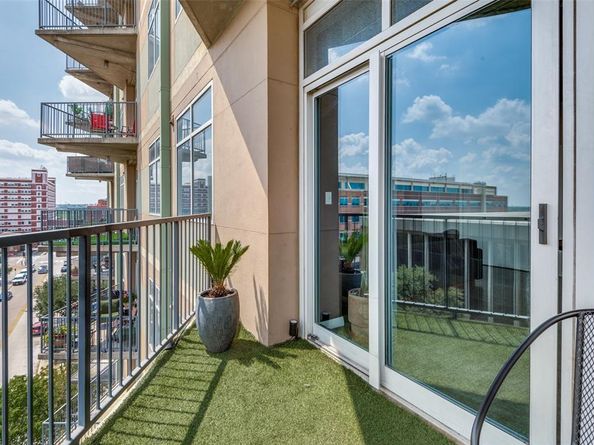 1001  Belleview Street  602, Dallas Texas 75215
