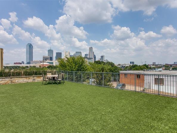 1001  Belleview Street  602, Dallas Texas 75215