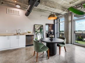 1001  Belleview Street  602, Dallas Texas 75215