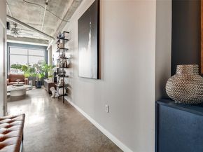 1001  Belleview Street  602, Dallas Texas 75215