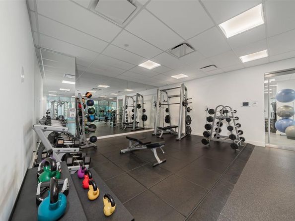3130 N Harwood Street  2403, Dallas Texas 75201