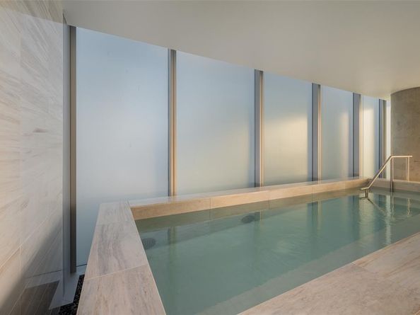 3130 N Harwood Street  2403, Dallas Texas 75201