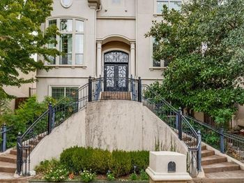 3336  University Park Lane 