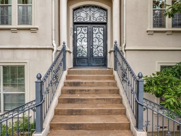 3336  University Park Lane , Irving Texas 75062