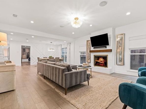 4527  Elsby Avenue , Dallas Texas 75209