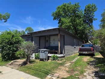 3430  Chihuahua Avenue 