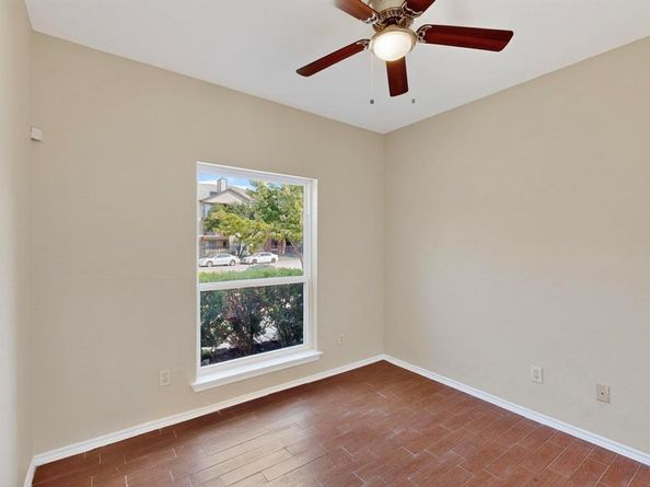 4653  Saint Francis Avenue , Dallas Texas 75227