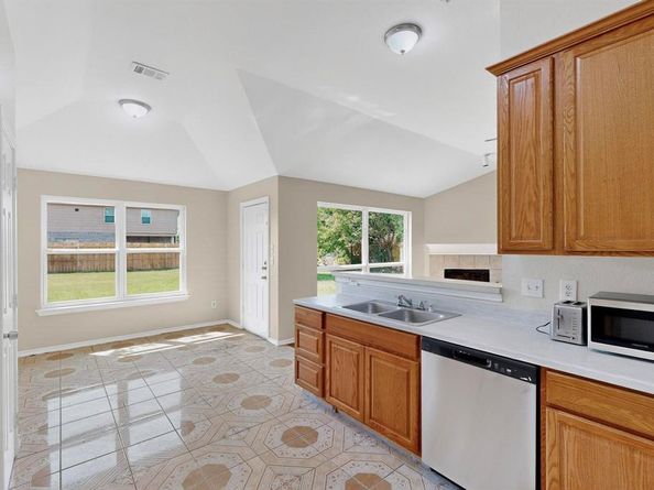 4653  Saint Francis Avenue , Dallas Texas 75227