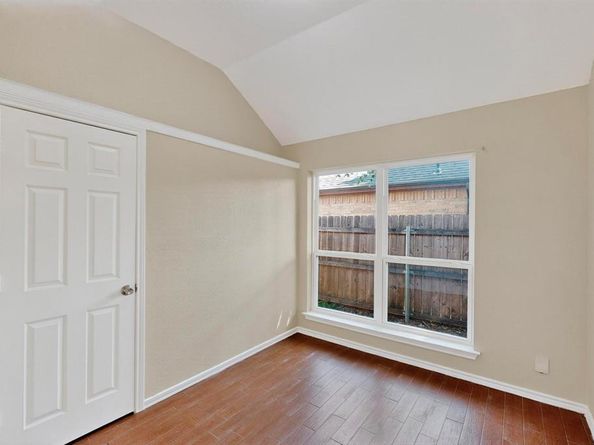 4653  Saint Francis Avenue , Dallas Texas 75227