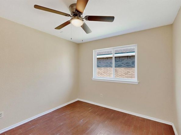 4653  Saint Francis Avenue , Dallas Texas 75227