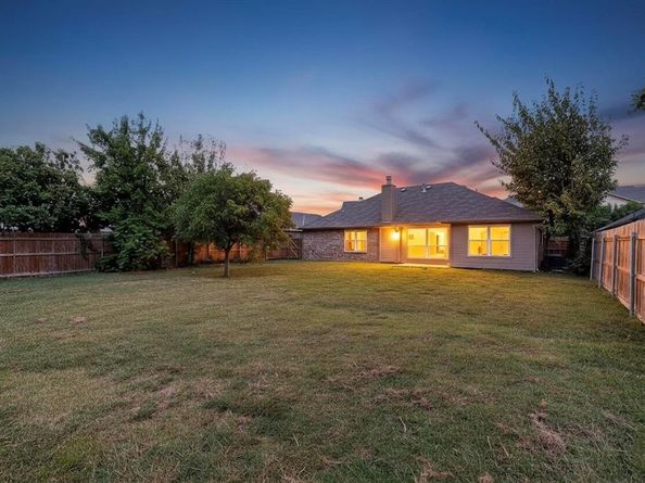4653  Saint Francis Avenue , Dallas Texas 75227