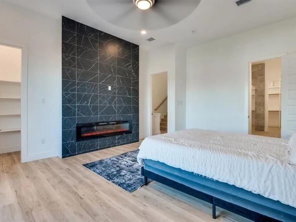 2804  Guymon Street , Dallas Texas 75212