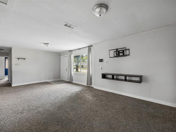 812 W Barron Avenue , Everman Texas 76140
