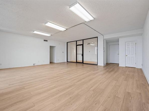 5200  Keller Springs Road  522, Dallas Texas 75248
