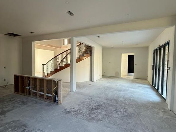 304  La Reata Court , Cedar Hill Texas 75104
