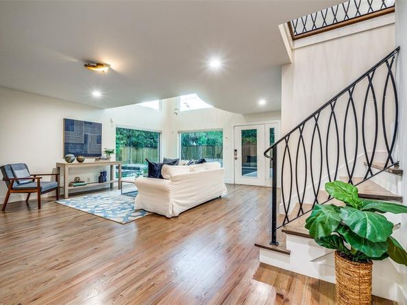 5908  Melshire Drive , Dallas Texas 75230