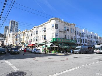 712 Vallejo Street
