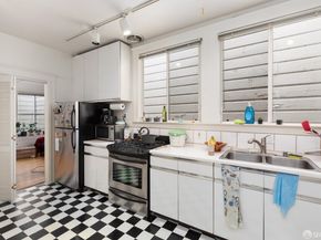 1338 Larkin Street, San Francisco CA 94109