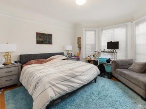 1338 Larkin Street, San Francisco CA 94109