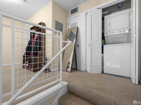 577 Laurel Street, San Carlos CA 94070