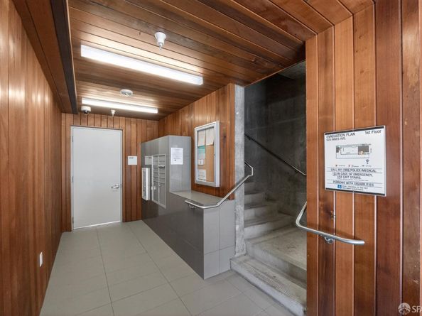570 Innes Avenue 302, San Francisco CA 94124
