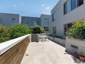 570 Innes Avenue 302, San Francisco CA 94124