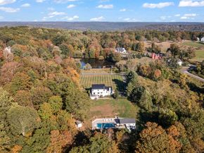 40 Great Ring Road, Newtown CT 06482