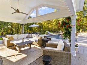 40 Great Ring Road, Newtown CT 06482