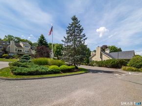 11 Boulevard Drive 936, Danbury CT 06810