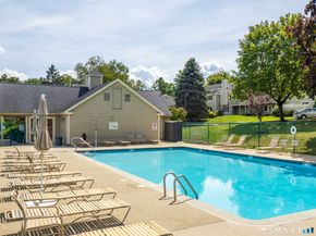 11 Boulevard Drive 936, Danbury CT 06810